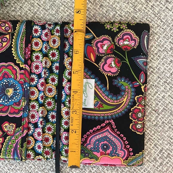 VERA BRADLEY Boho Paisley Floral Book Cover - Picture 6 of 9